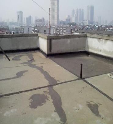 南川漏水维修 楼顶漏水是什么原因，楼顶漏水维修方法是什么?